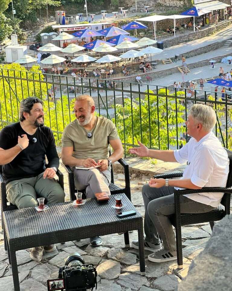 Turski pisci snimili podcast u Mostaru